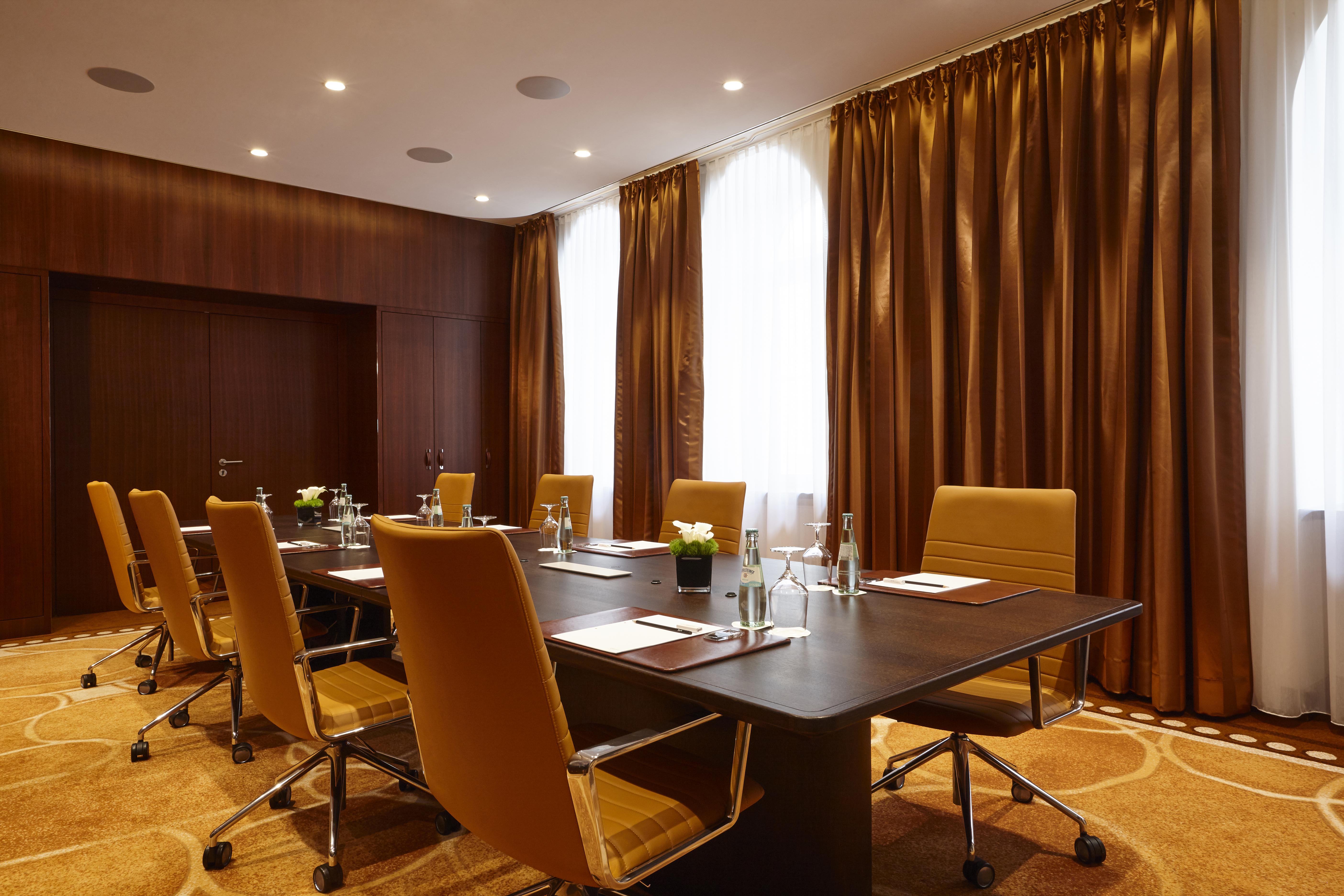 Vier Jahreszeiten Kempinski Muenchen Εξωτερικό φωτογραφία Meeting room