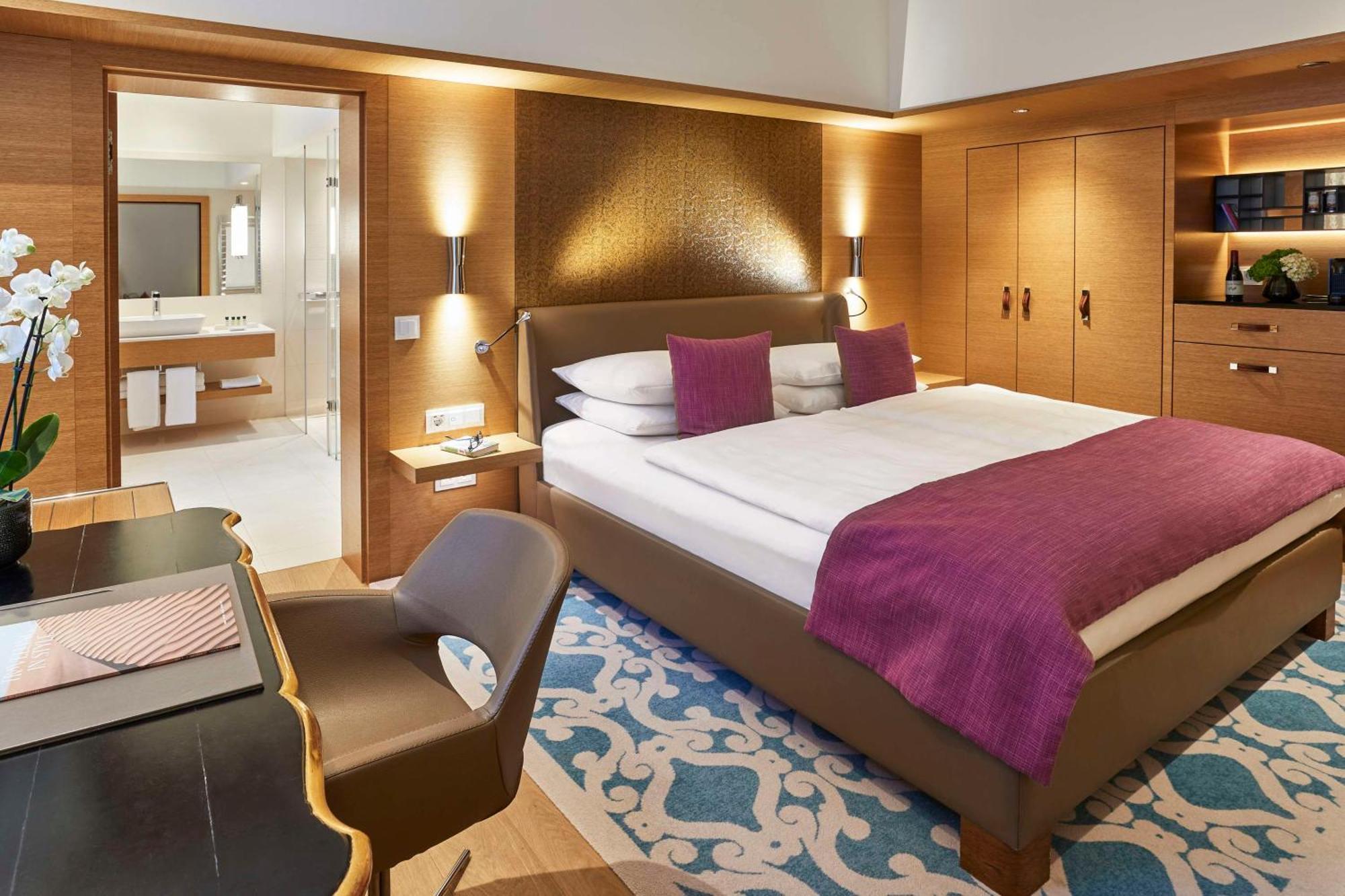 Vier Jahreszeiten Kempinski Muenchen Εξωτερικό φωτογραφία